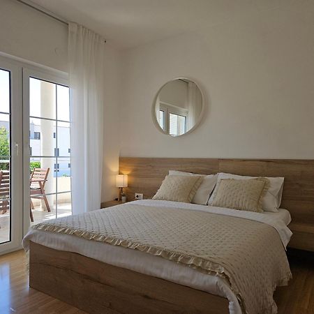 Apartments Tihi III Vodice Luaran gambar