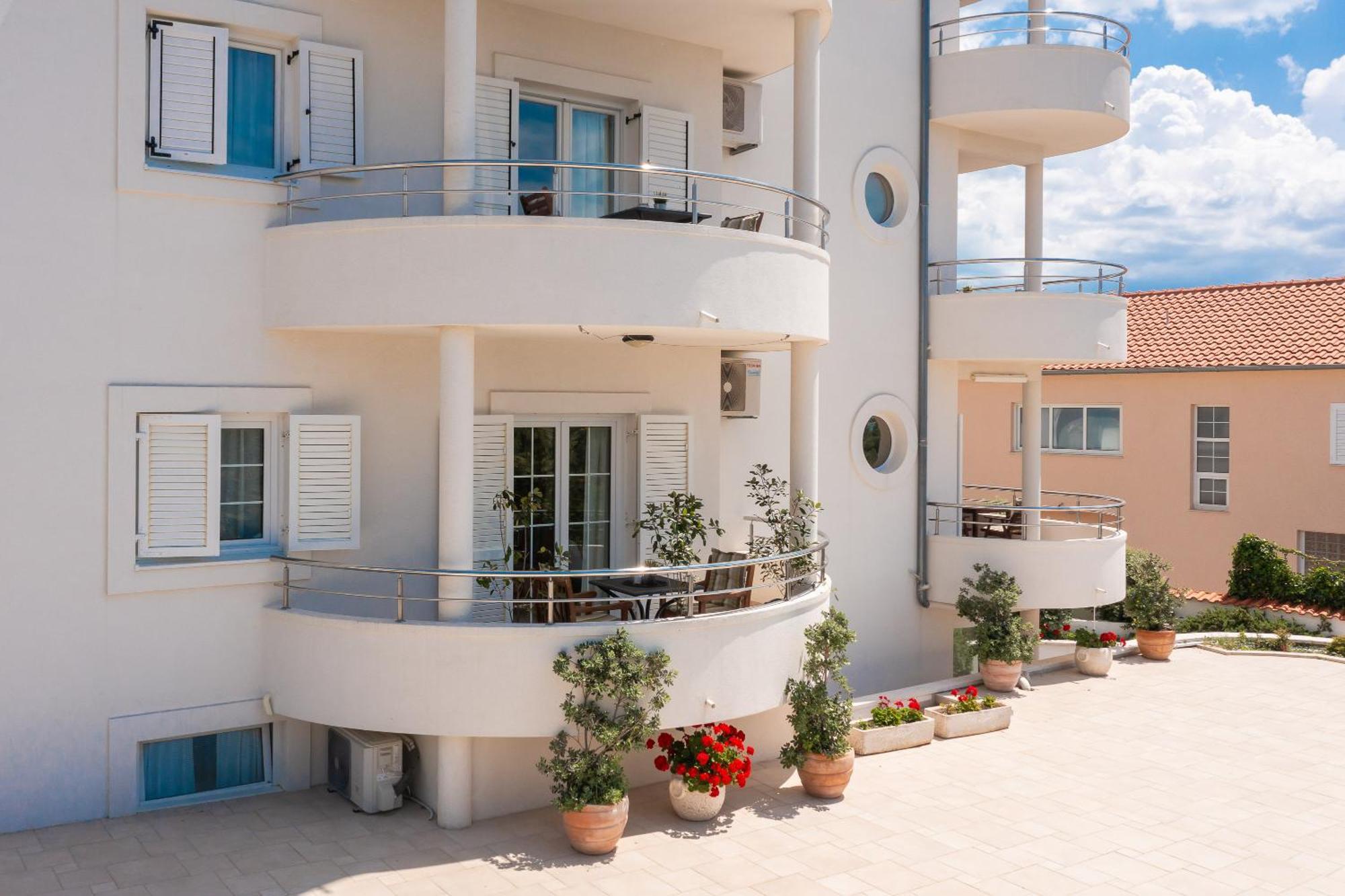 Apartments Tihi III Vodice Luaran gambar