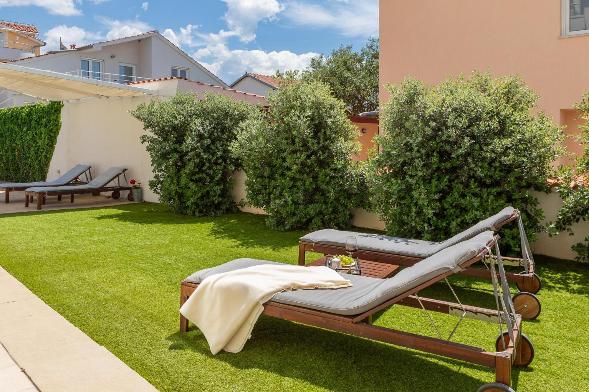 Apartments Tihi III Vodice Luaran gambar