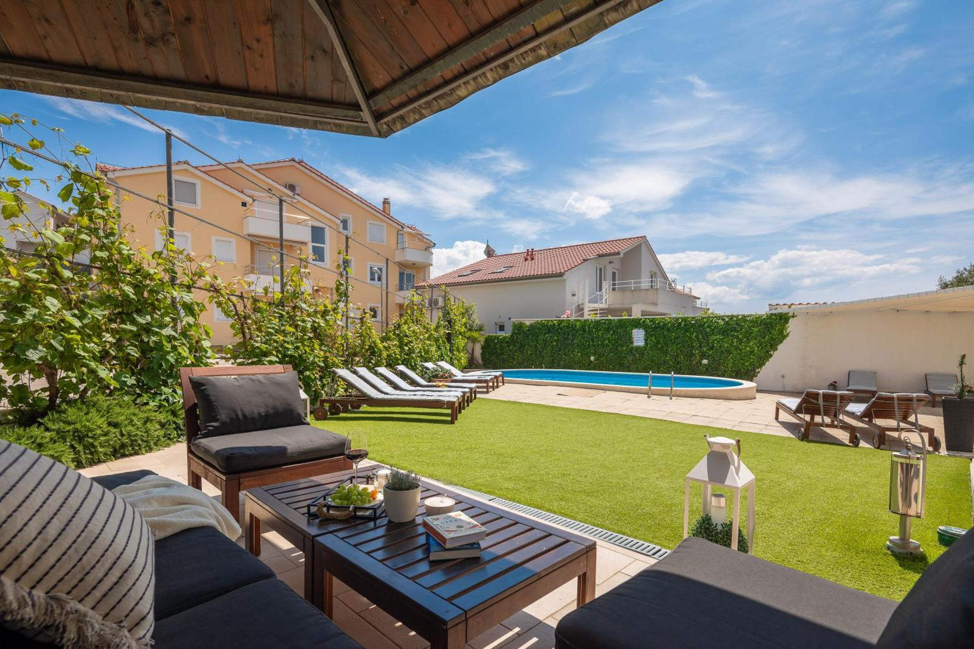 Apartments Tihi III Vodice Luaran gambar