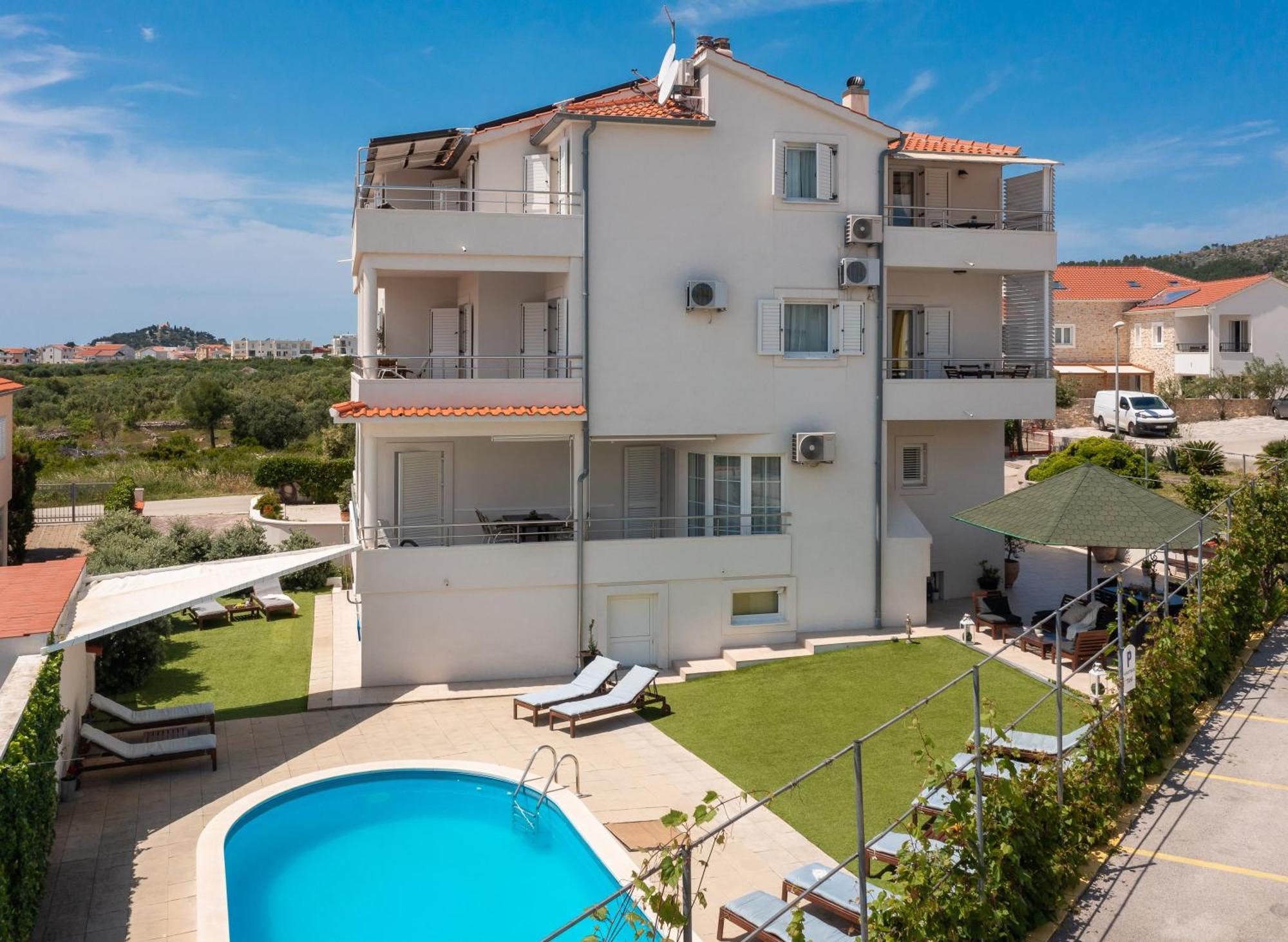 Apartments Tihi III Vodice Luaran gambar