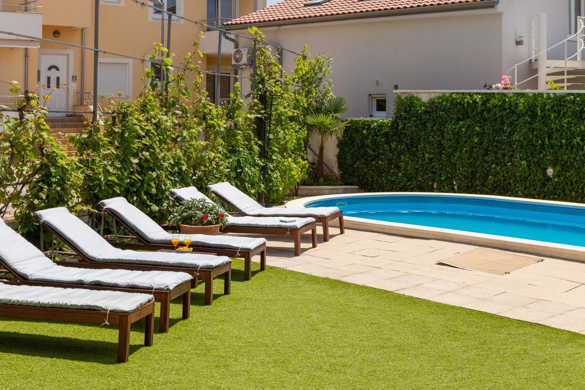 Apartments Tihi III Vodice Luaran gambar