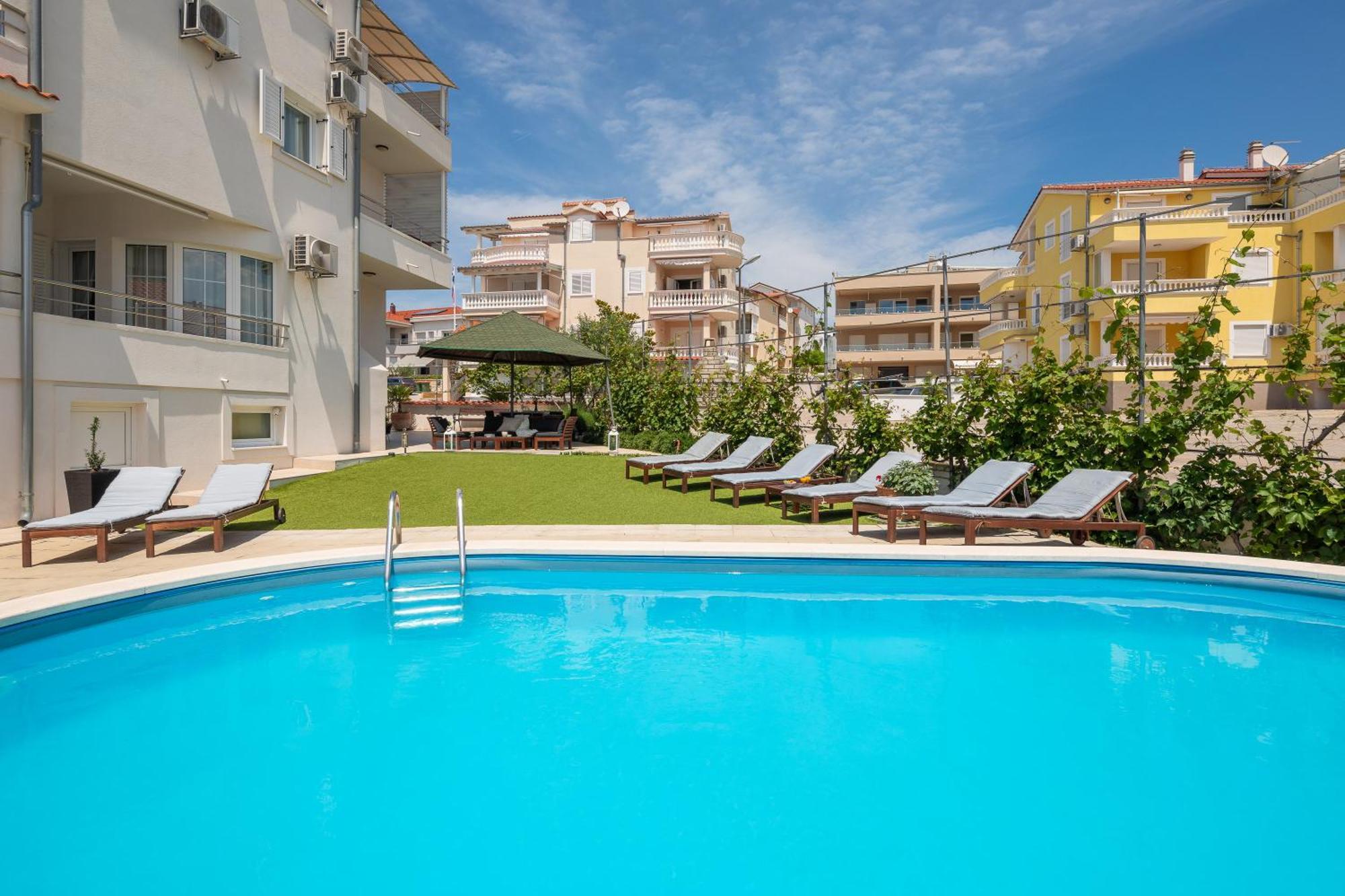 Apartments Tihi III Vodice Luaran gambar