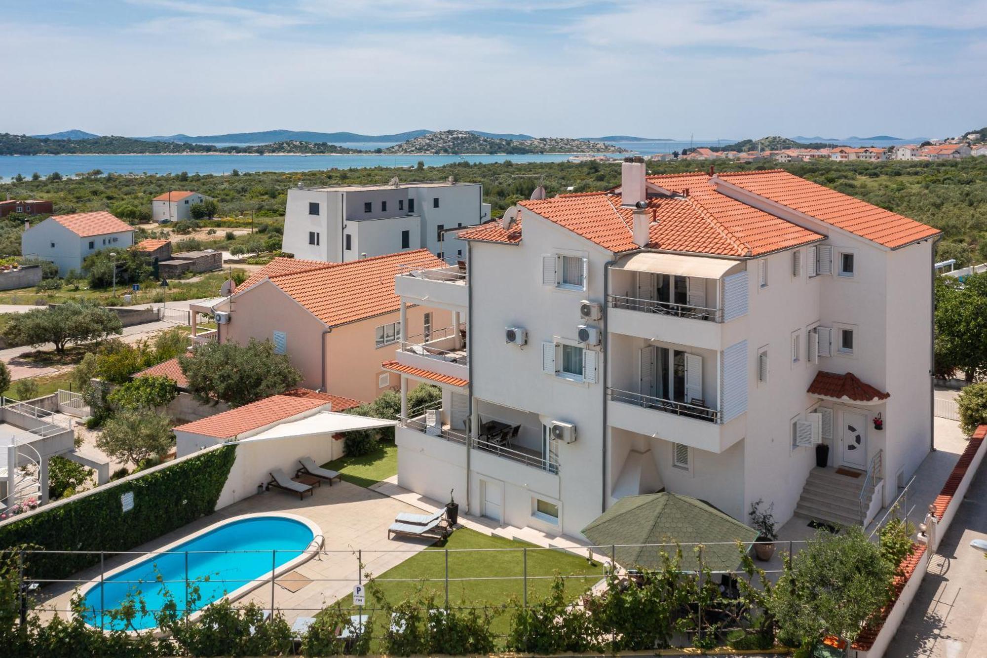 Apartments Tihi III Vodice Luaran gambar