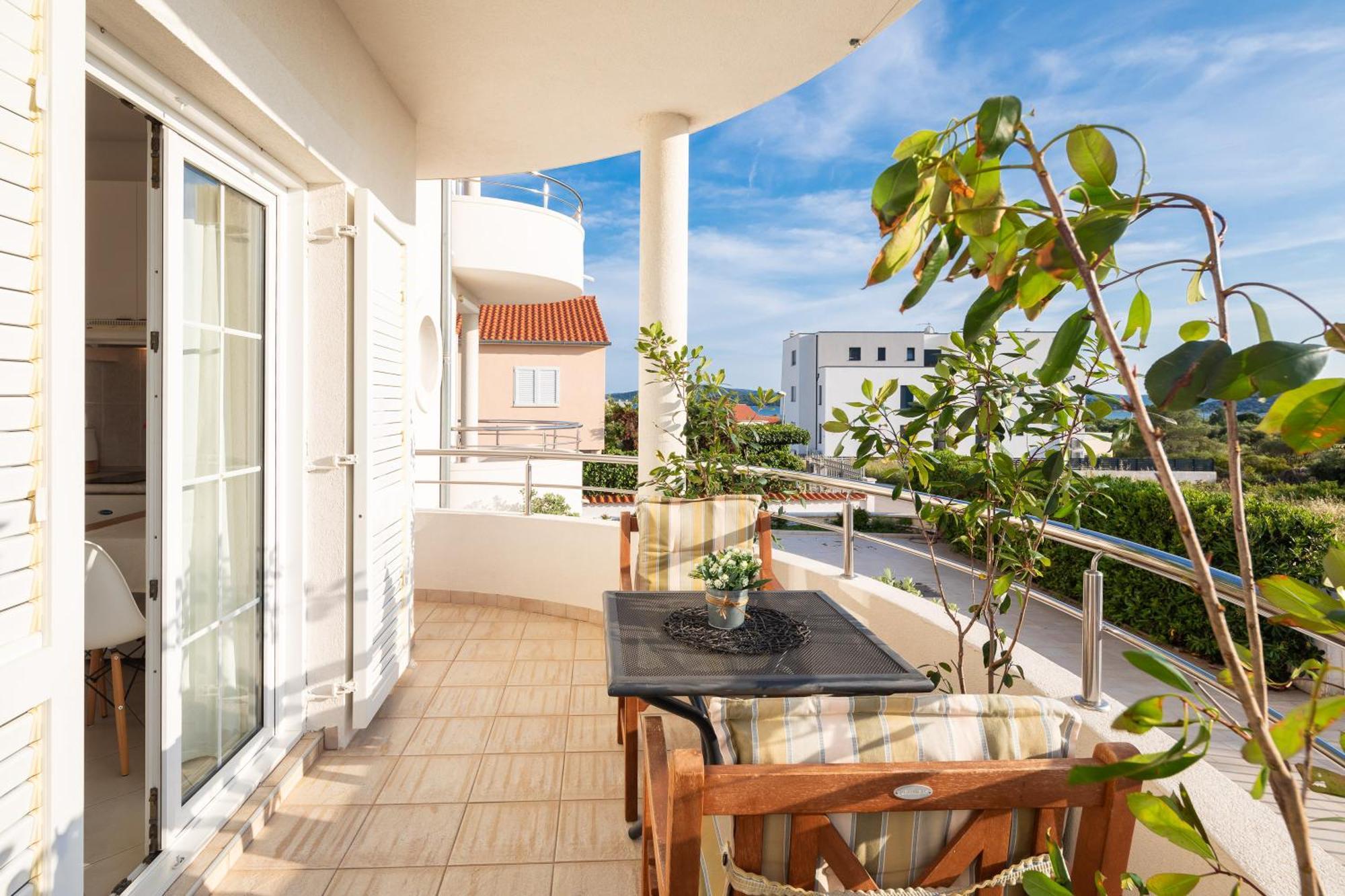 Apartments Tihi III Vodice Luaran gambar